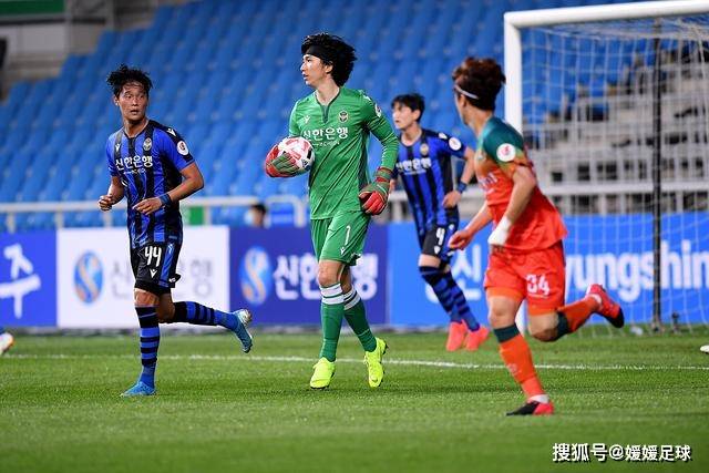 湖人新援扎威：会在场上展现活力和努力 防守对方最好的球员